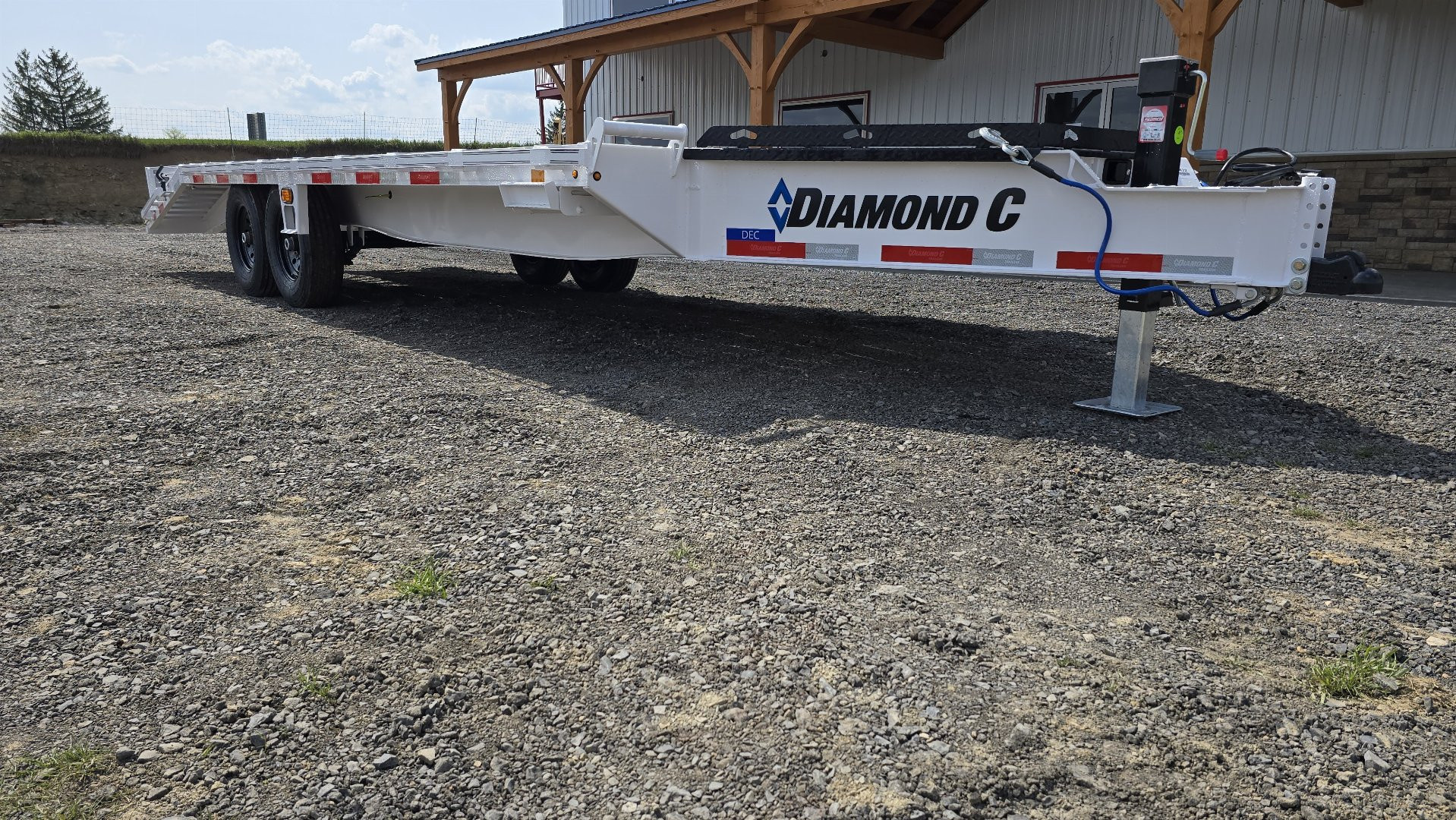 New Diamond C Equip. Trailer / 14.9K GVWR / 102"x22'