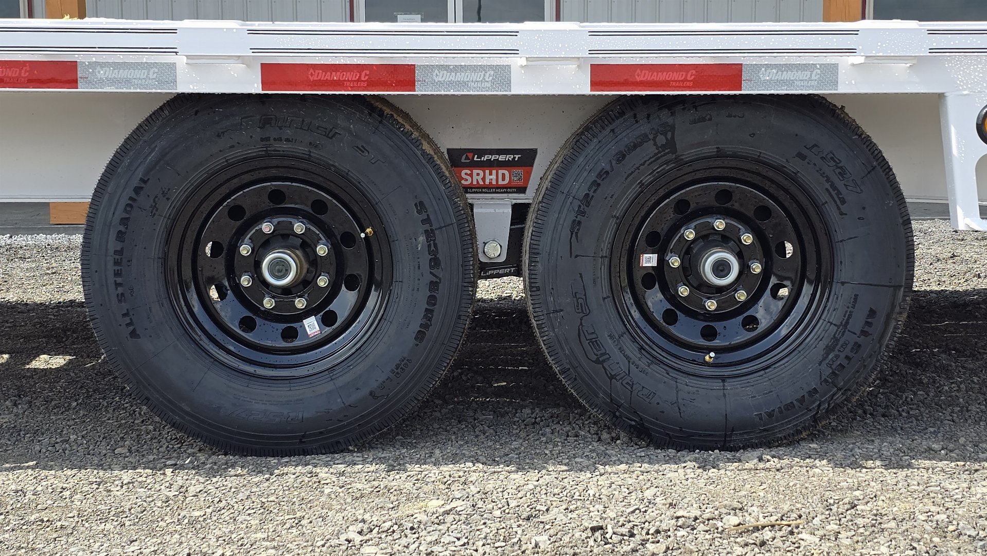 New Diamond C Equip. Trailer / 14.9K GVWR / 102"x22'