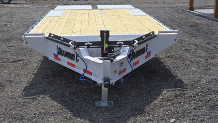New Diamond C Equip. Trailer / 14.9K GVWR / 102 x22'