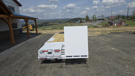 New Diamond C Equip. Trailer / 14.9K GVWR / 102"x22'