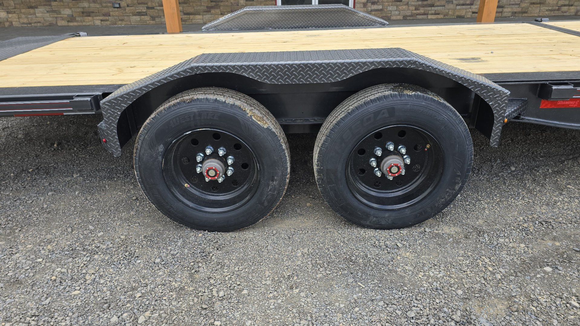 New Diamond C Tilt Trailer / 20K GVWR / 82"x22'