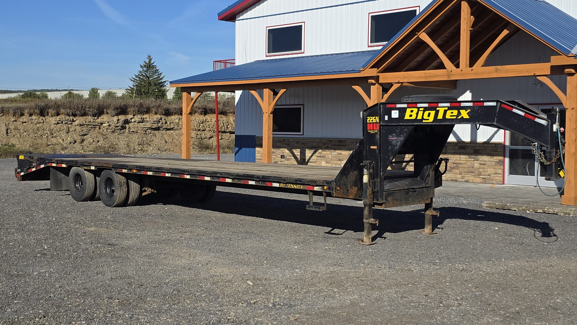 Used 2022 Big Tex Gooneneck Trailer / 23,900 GVWR / 33'