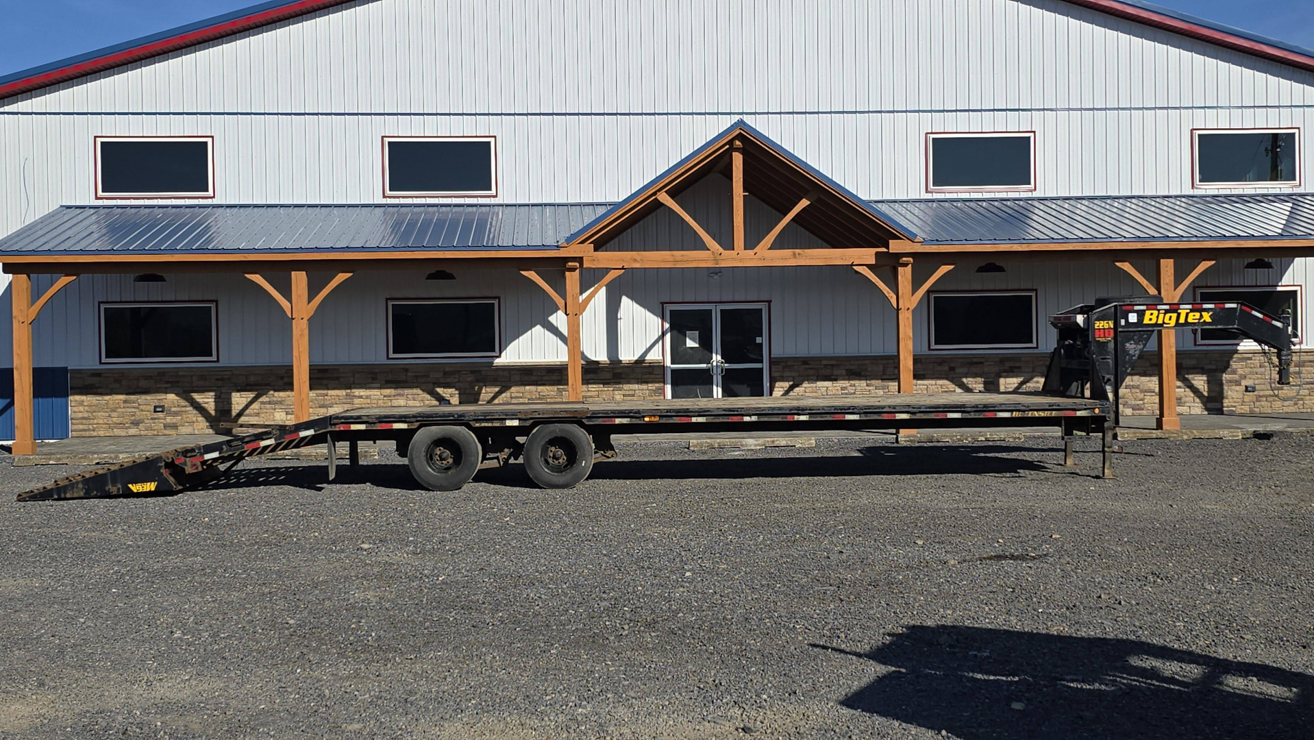 Used 2022 Big Tex Gooneneck Trailer / 23,900 GVWR / 33'