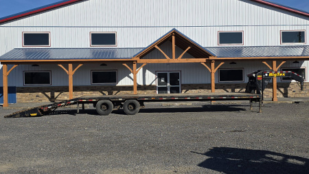 Used 2022 Big Tex Gooneneck Trailer / 23,900 GVWR / 33'