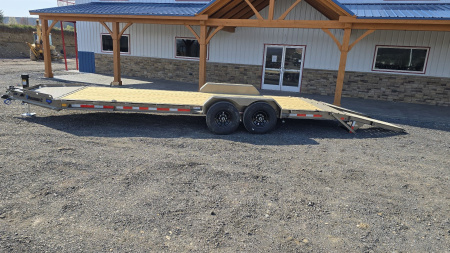 New Diamond C Equipment Trailer / 14.9K GVWR / 82"x22' /Max Ramps