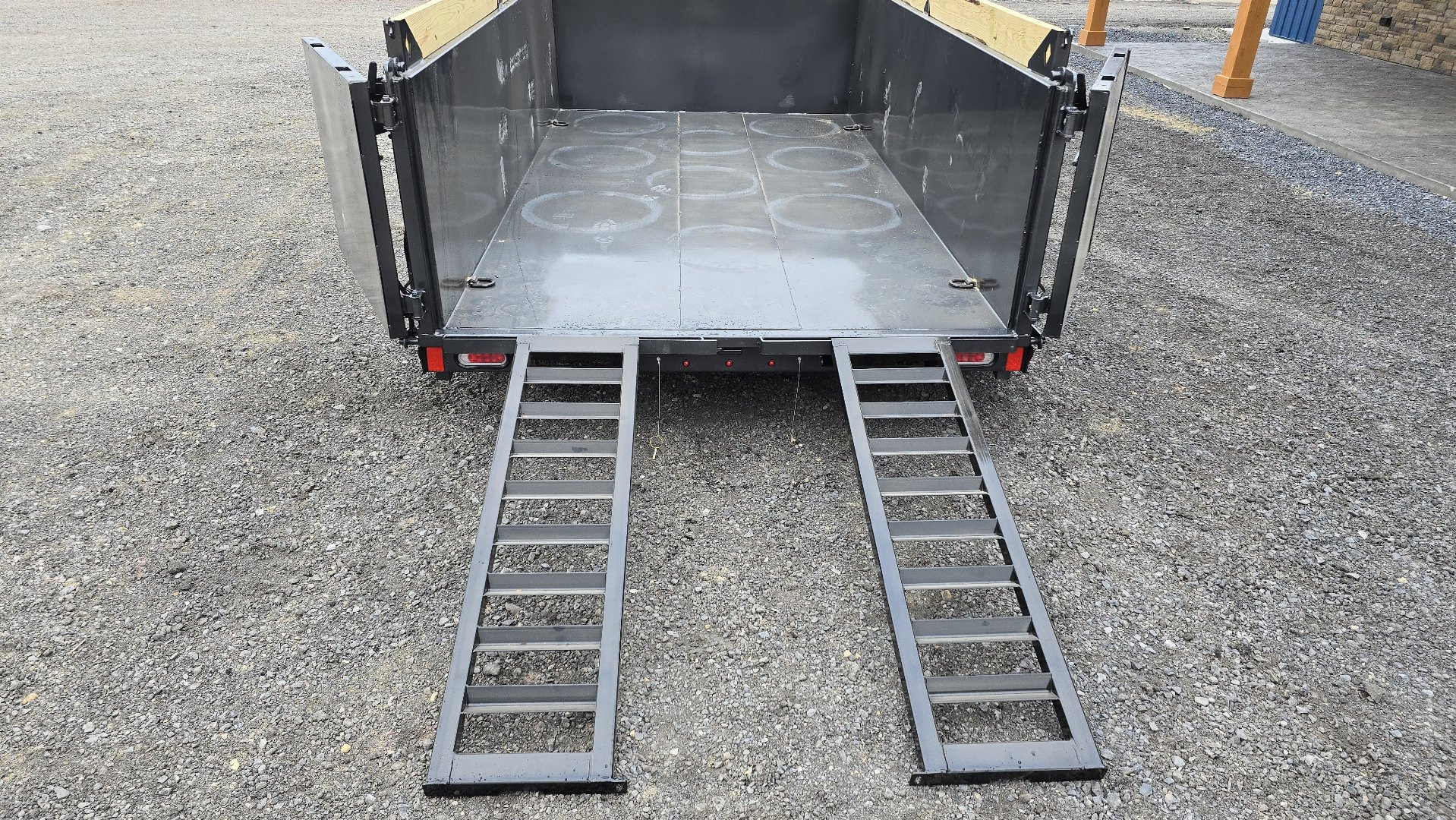 New Diamond C Trailers Dump Trailer /9.8K GVWR / 77"x12' / Tarp Kit