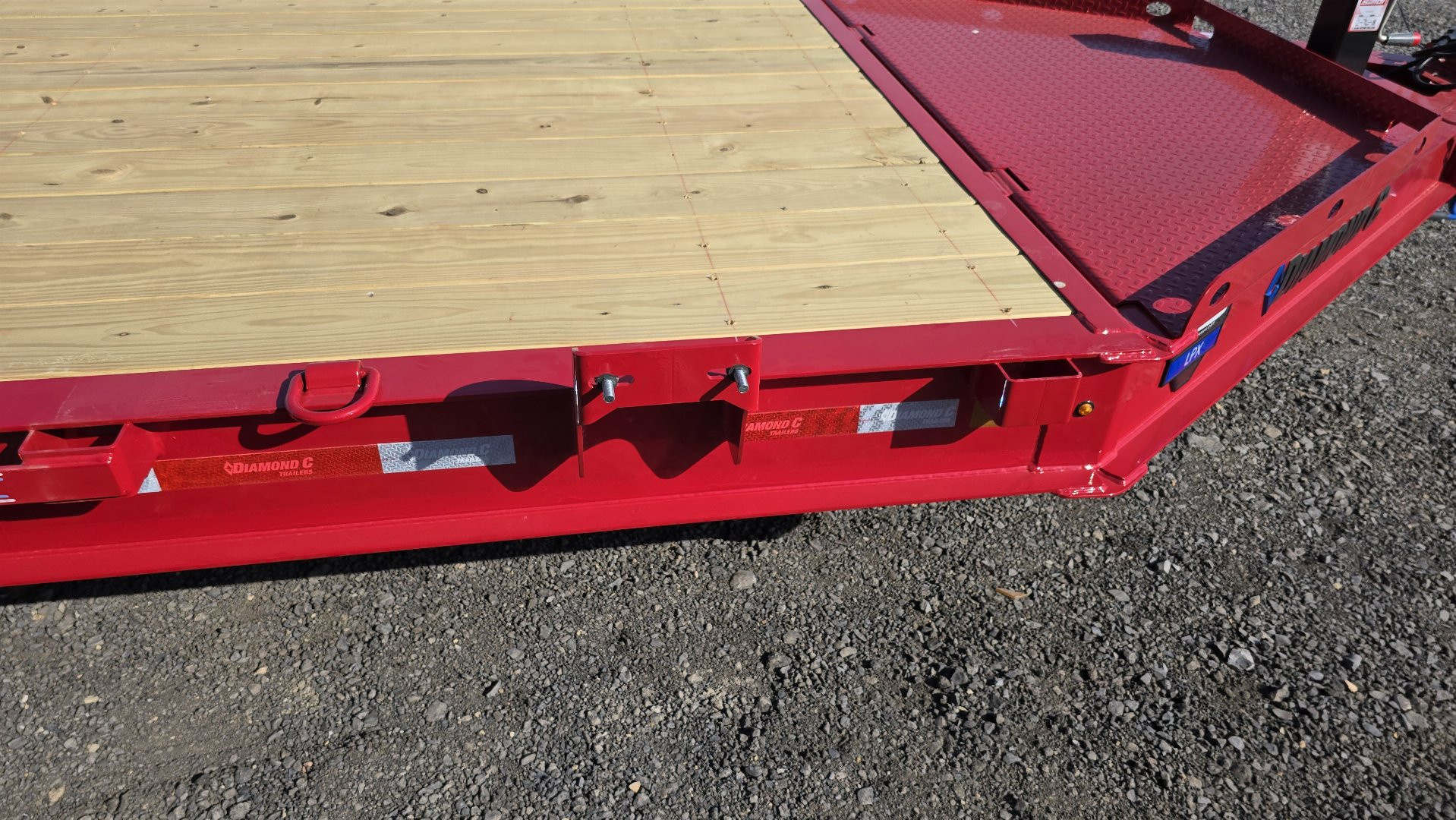 New Diamond C Equip Trailer / 18K GVWR / 82"x24'