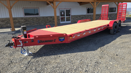 New Diamond C Equip Trailer / 18K GVWR / 82 x24'