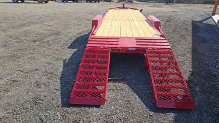 New Diamond C Equip Trailer / 18K GVWR / 82"x24'