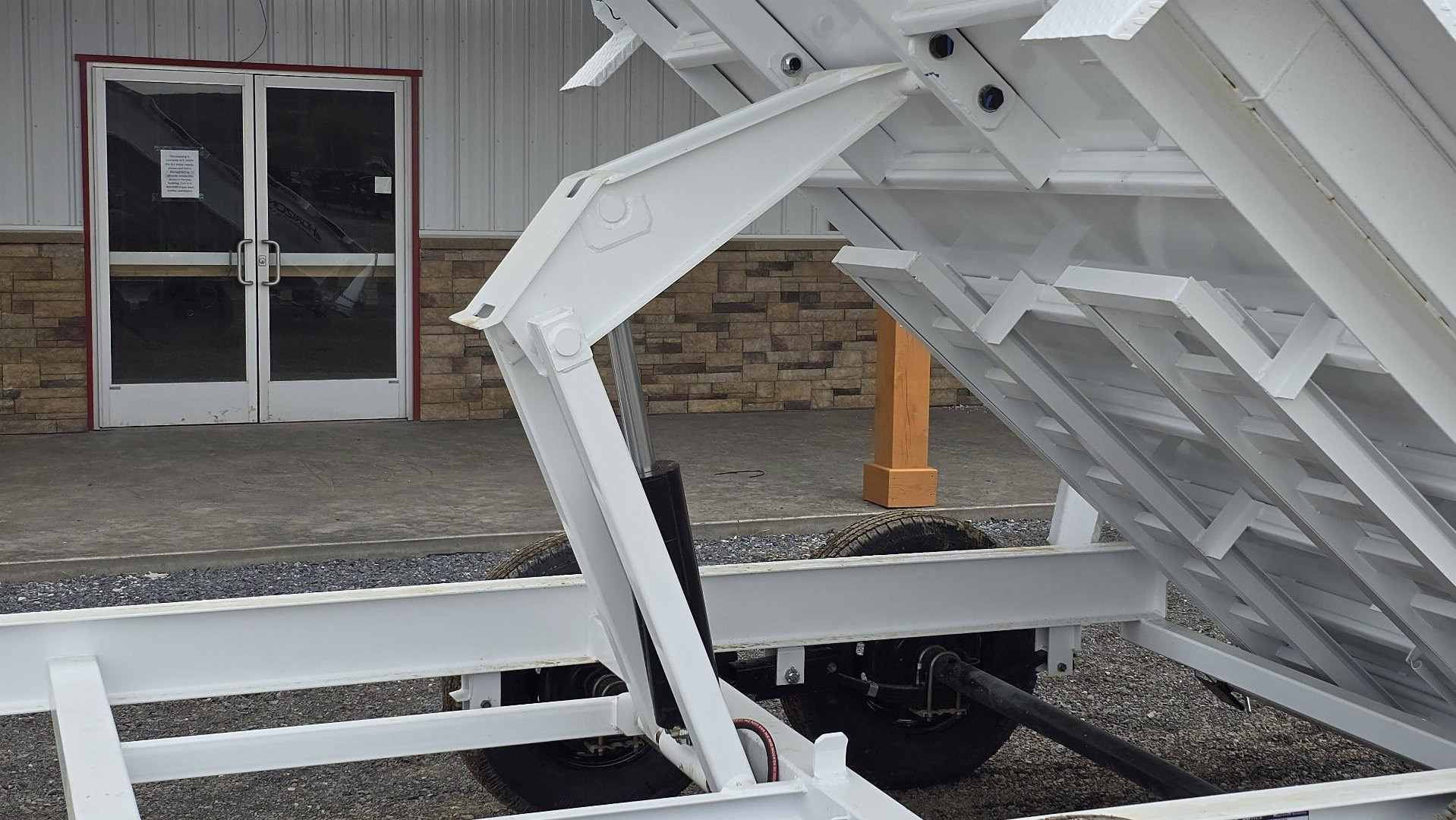 New Horizon Dump Trailer / 80"x14' / 14K GVWR / Ramps / Tarp Kit