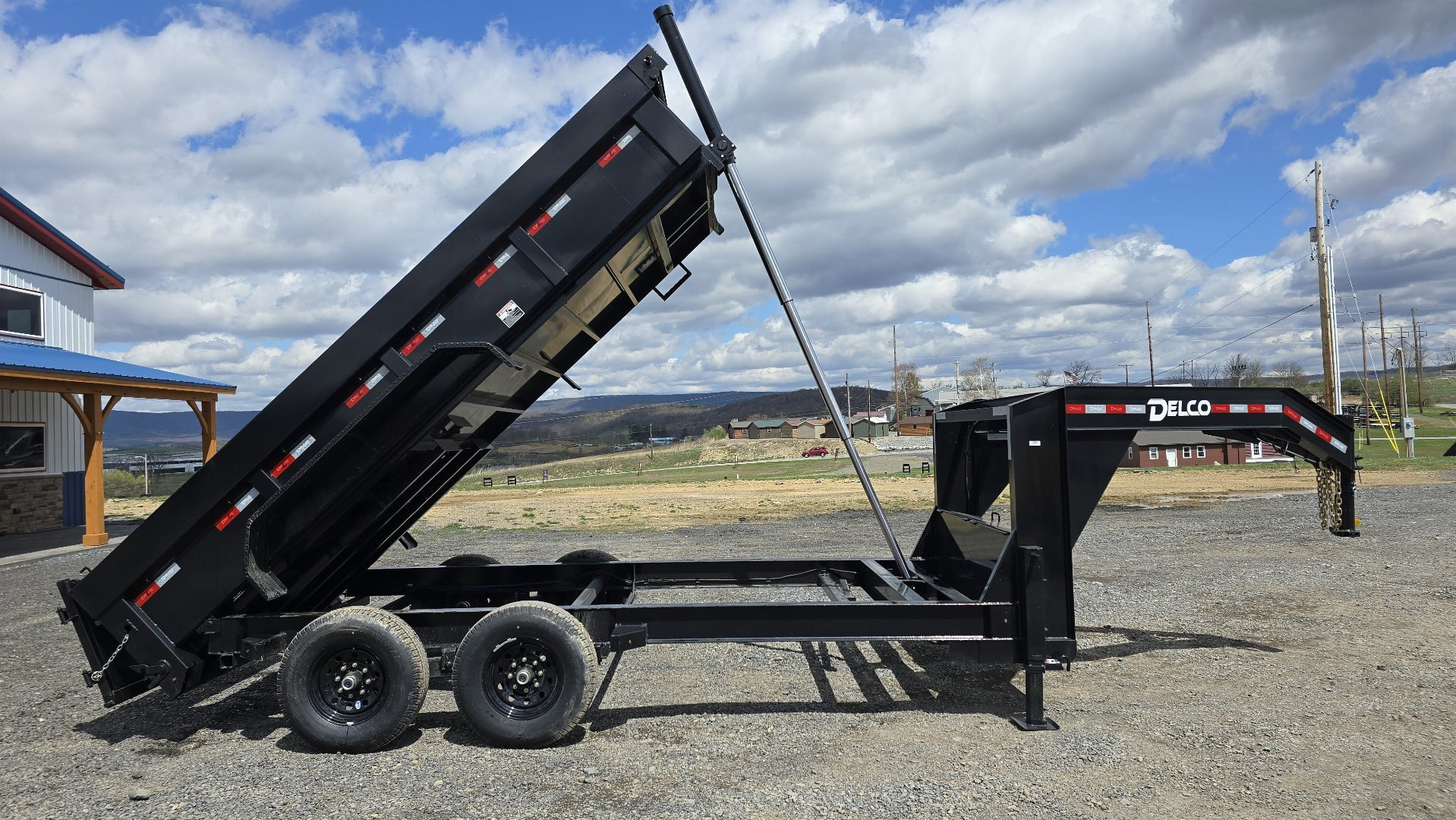 New Delco Gooseneck Dump Trailer / 14K / 83"x14'