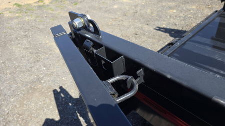 New Dura-Haul Dump Trailer / 10.4K / 6'x12'