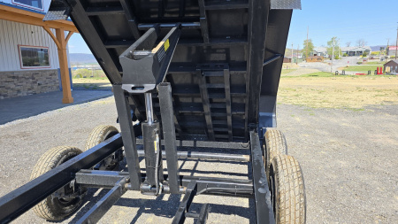 New Dura-Haul Dump Trailer / 10.4K / 6'x12'
