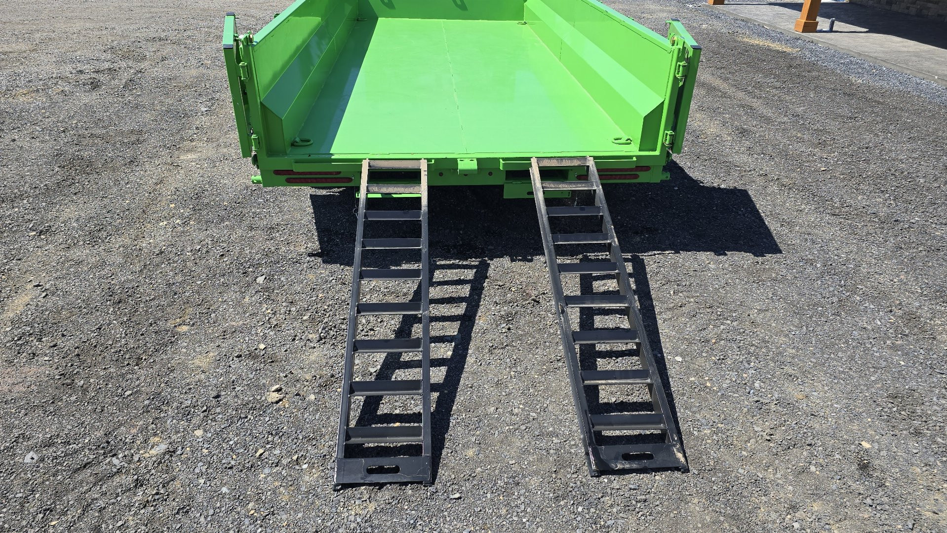 New Dura-Haul Dump Trailer / 14K / 7'x16'