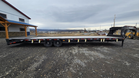 Used 2023 Diamond C FMAX 207 Gooseneck Deckover / 15.5K GVWR / 35'