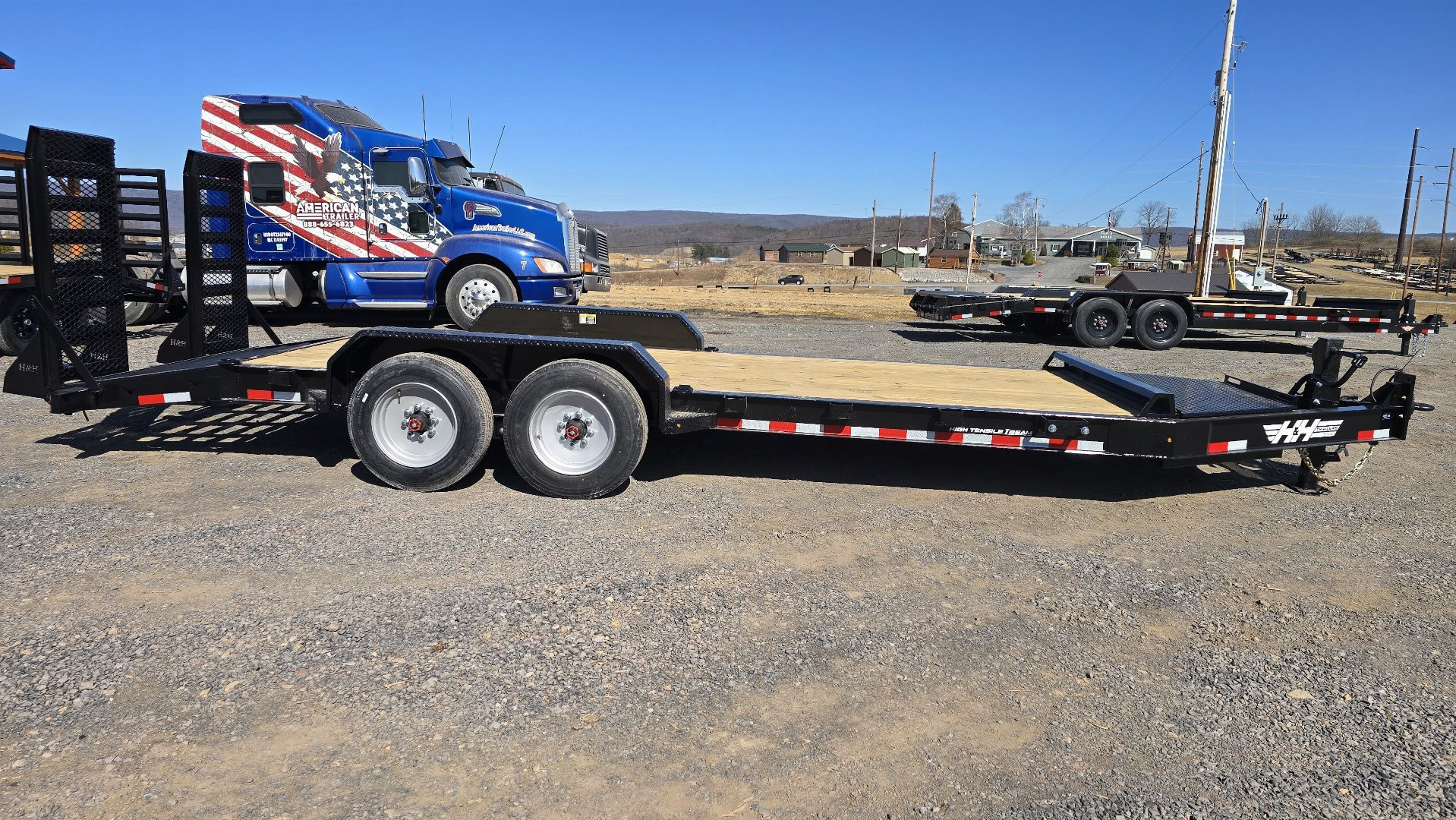 New H&H I-Beam Equip. Trailer / 17.6K GVWR / 82x20' / 24" HD Mesh Ramps