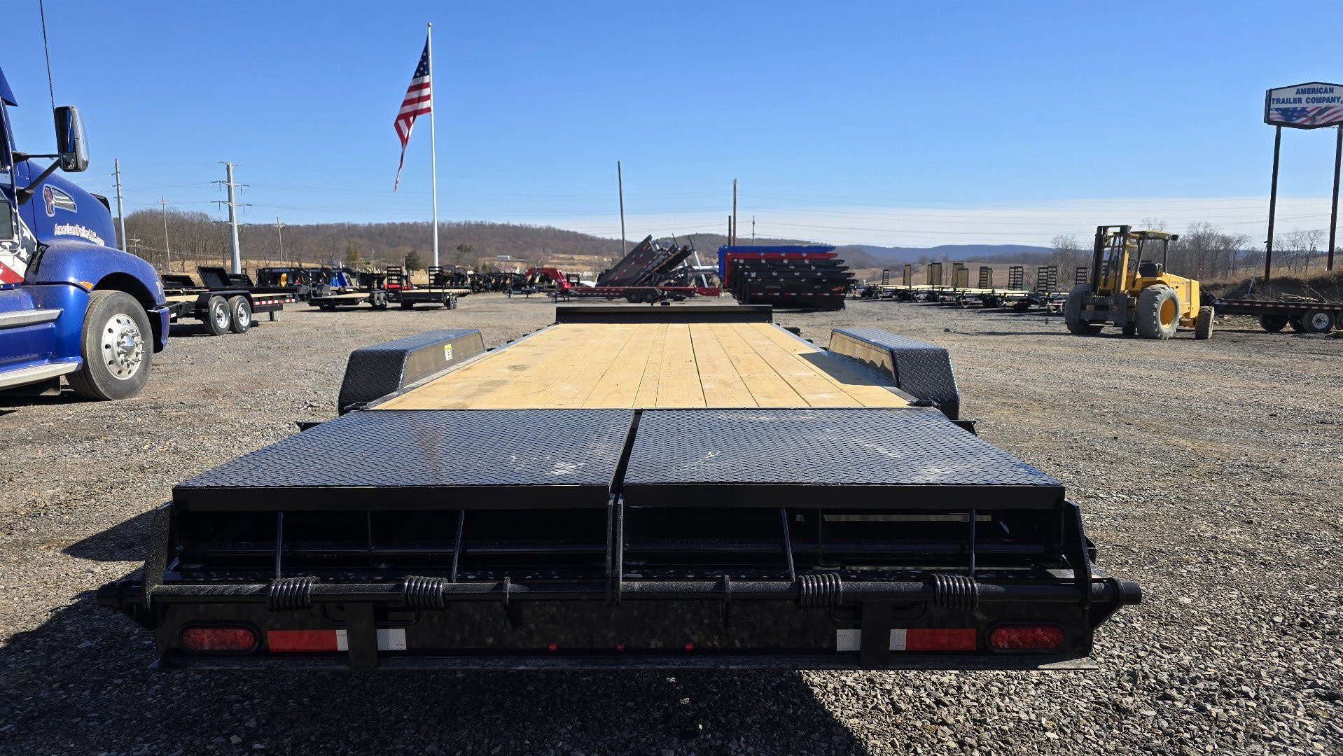 New H&H Deluxe Ramp Equip. Trailer / 16K GVWR / 82"x22'