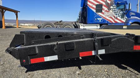 New H&H Deluxe Ramp Equip. Trailer / 16K GVWR / 82"x22'