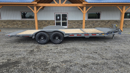 New Diamond C Split Tilt Trailer / 14.9K GVWR / 82"x20' (4' Stationary)