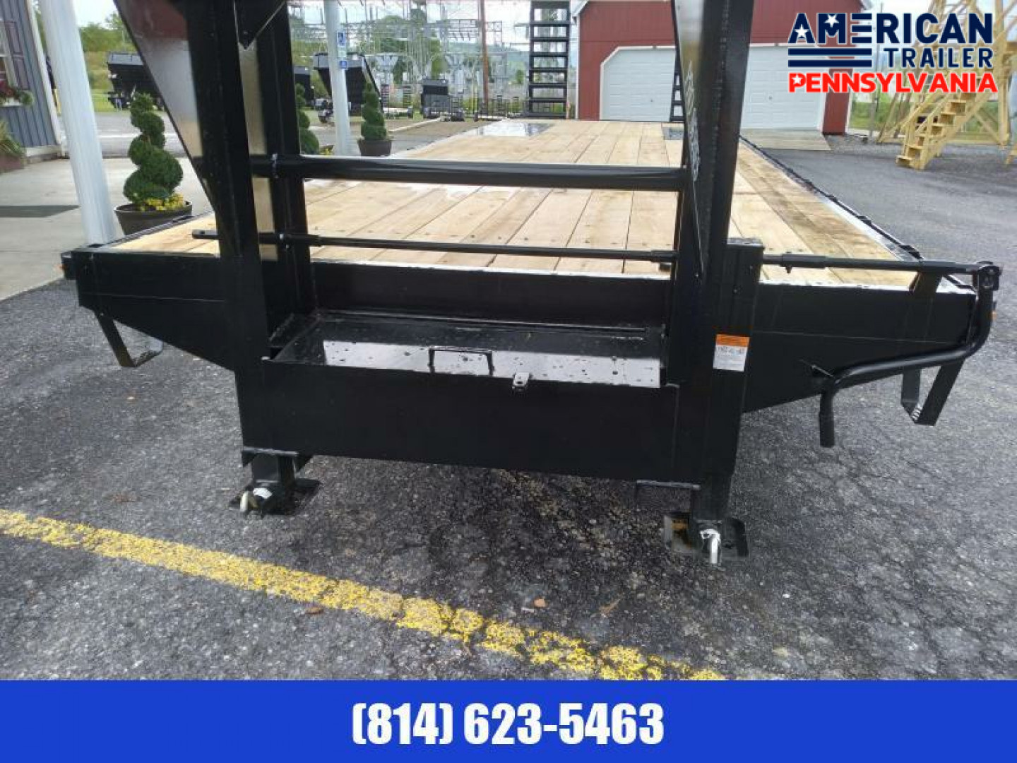New American Pro Grade Gooseneck Trailer / 25' / 25K GVWR / Spare Mount