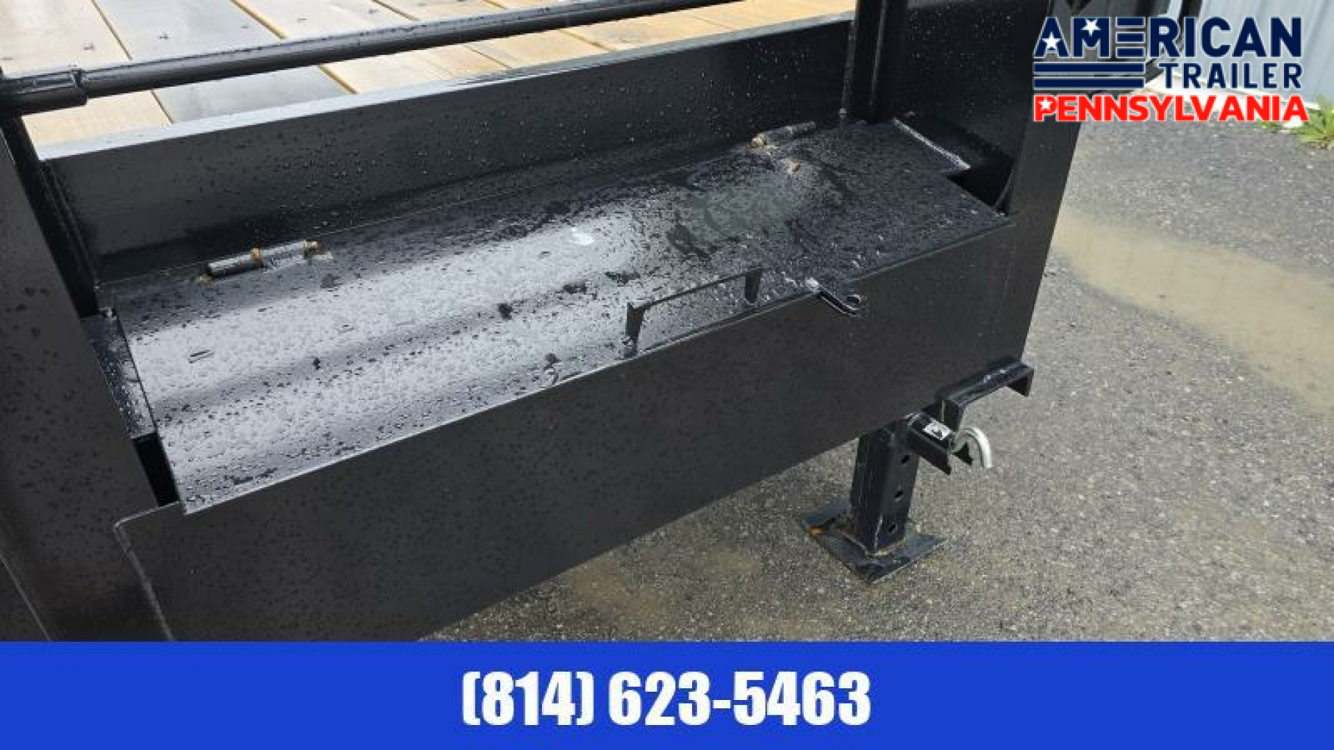New American Pro Grade Gooseneck Trailer / 25' / 25K GVWR / Spare Mount