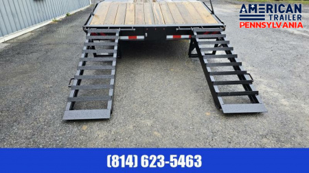 New American Pro Grade Gooseneck Trailer / 25' / 25K GVWR / Spare Mount