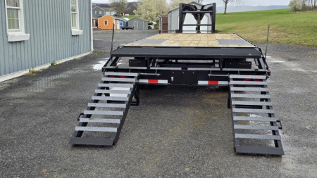 New Quality Trailers Pro Grade Gooseneck Trailer / 25' / 25K GVWR / Pop-up Dove Tail