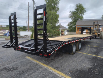 New Quality Trailers Pro Grade Gooseneck Trailer / 25' / 25K GVWR / Pop-up Dove Tail