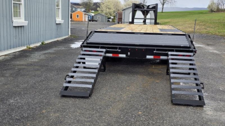 New Quality Trailers Pro Grade Gooseneck Trailer / 25' / 25K GVWR / Pop-up Dove Tail