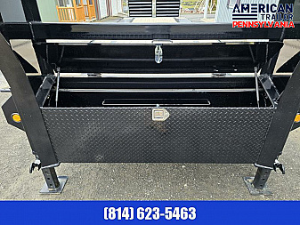 New PJ Low Pro Flatdeck Dually Gooseneck Trailer / 25K GVWR / 30'