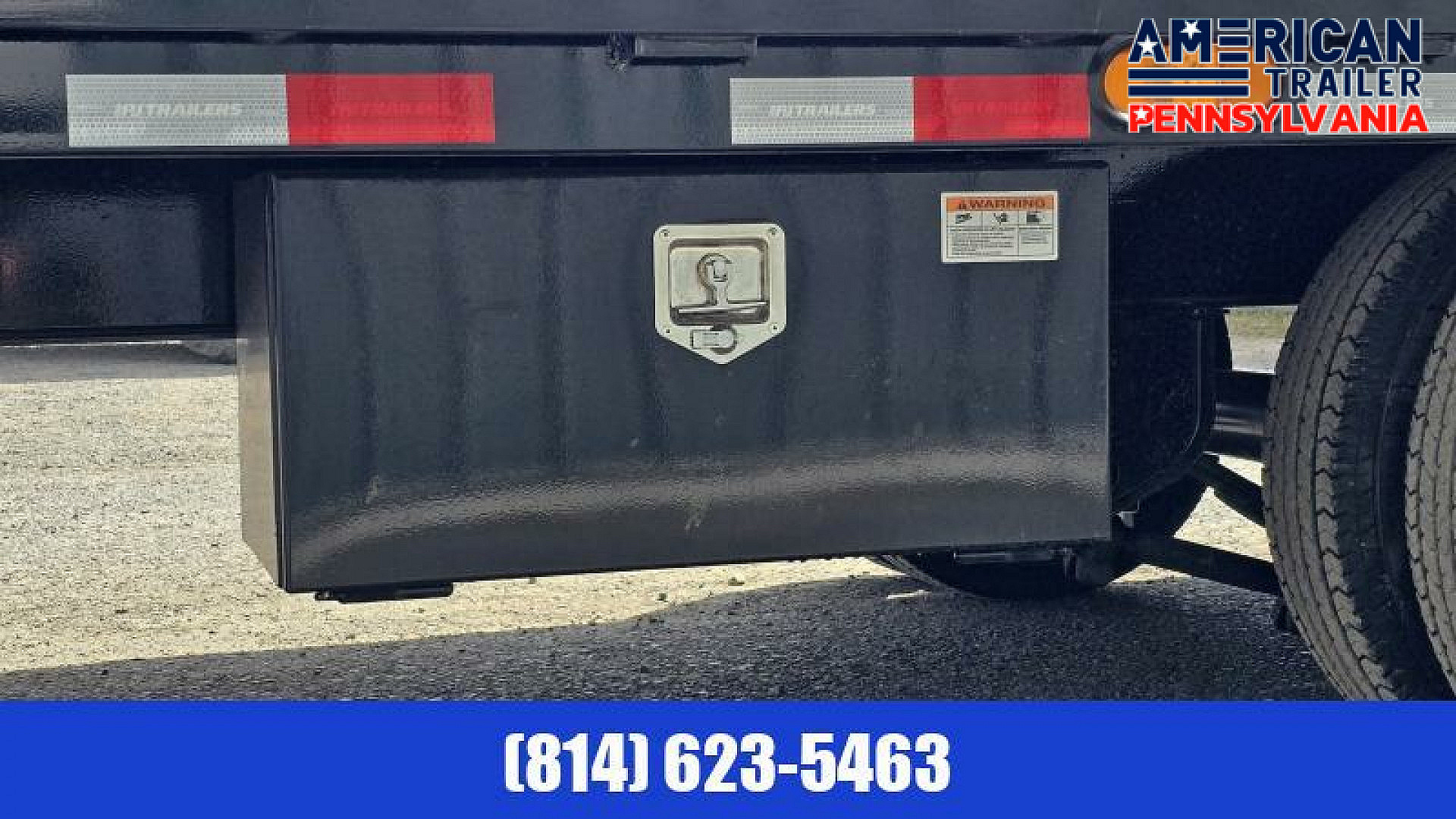 New PJ Low Pro Gooseneck with Hydraulic Dove / 25K GVWR / 32'