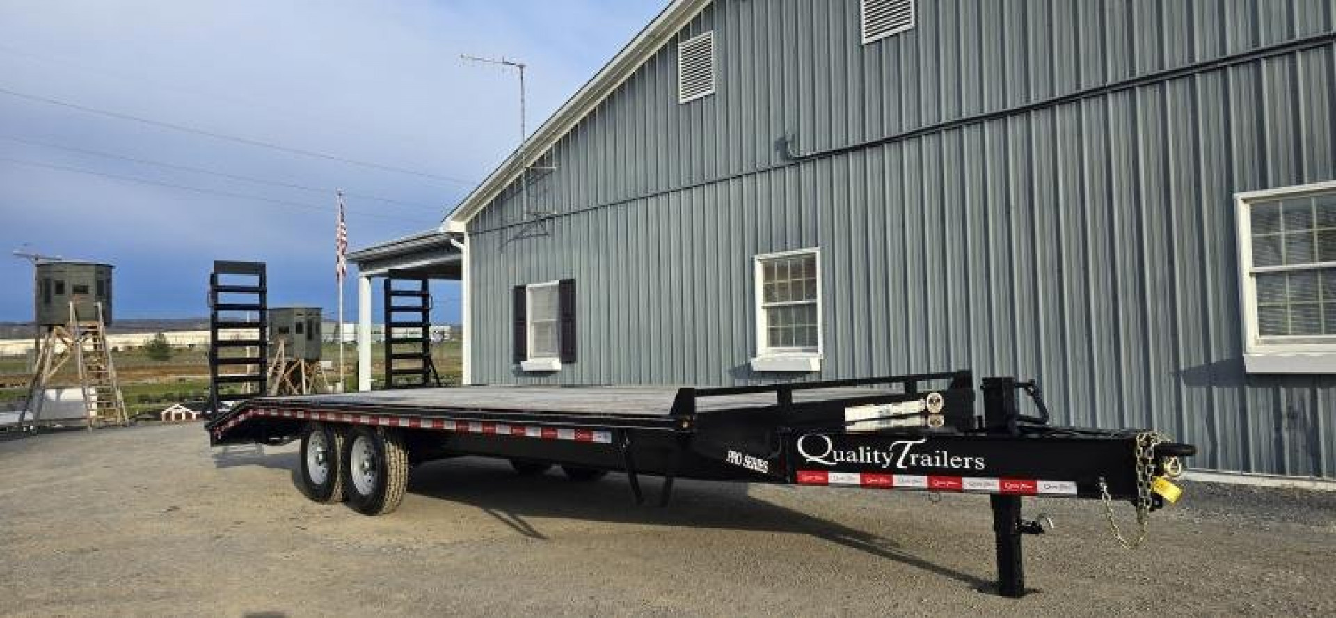 New Quality Trailers Pro Deckover / 16k GVWR / 23'