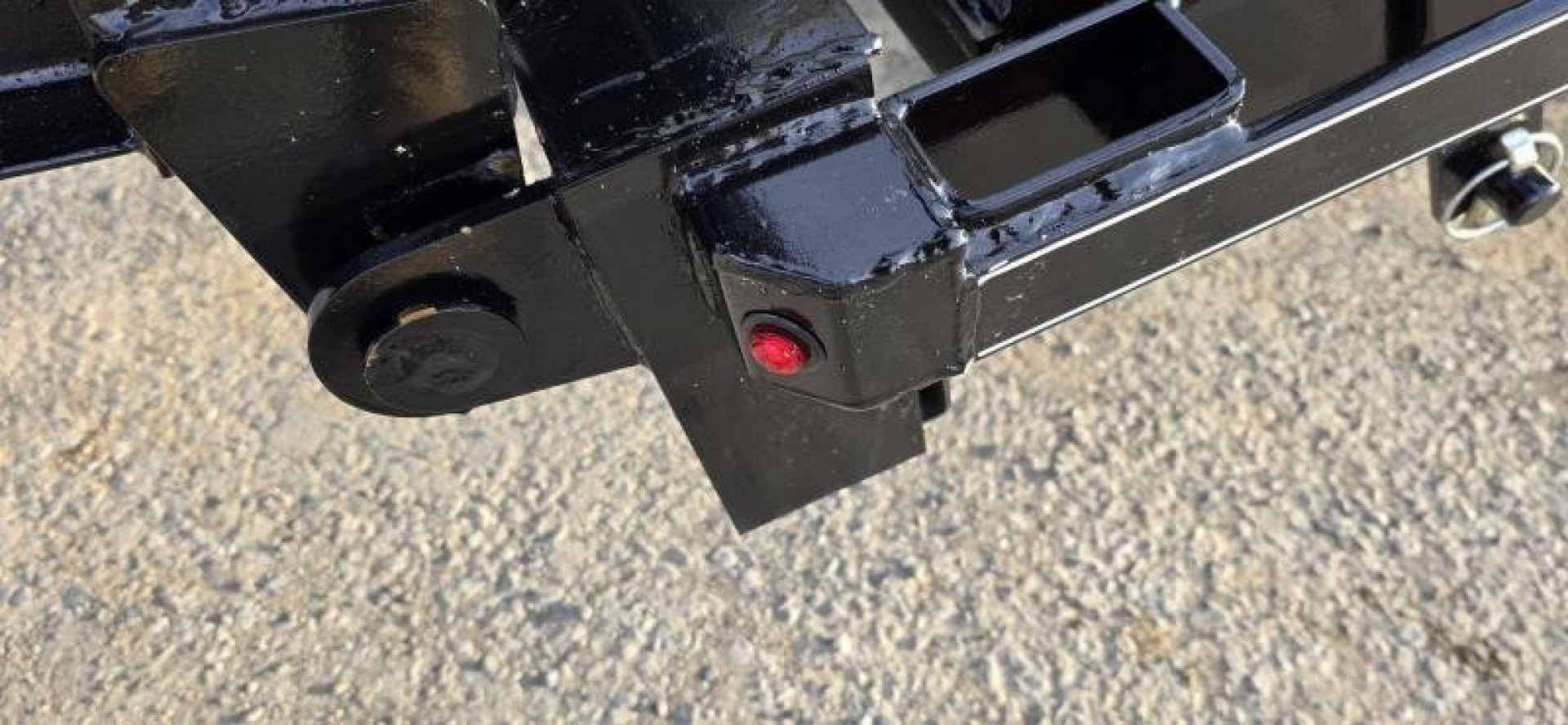 New Quality Trailers Pro Deckover / 16k GVWR / 23'