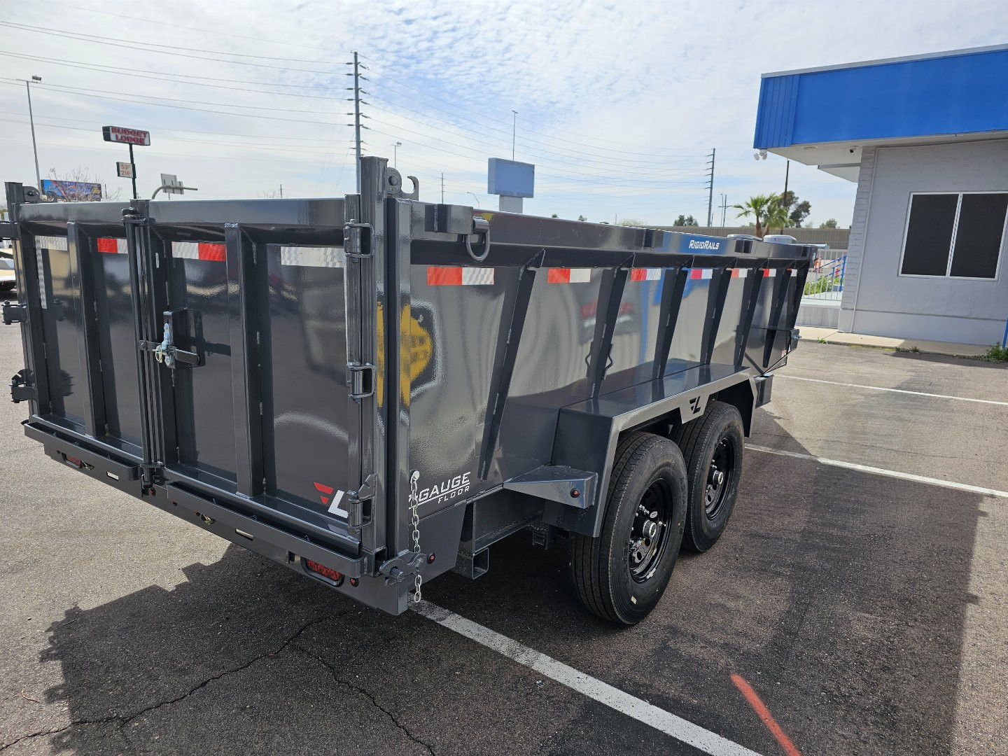 New 2025 LAMAR TRAILERS DT- 7x14- Dump- 14k GVWR- 36" walls- Dump Trailer