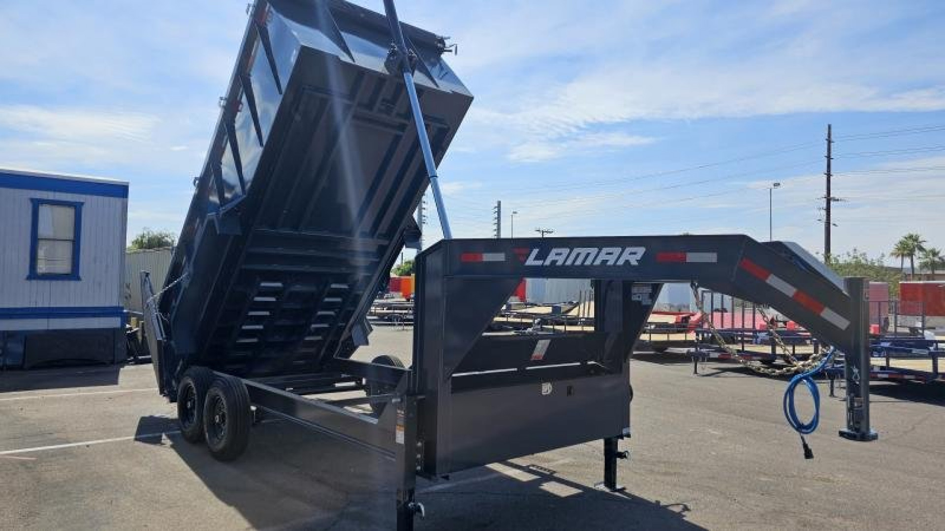 New 2025 Lamar Trailers DT-7x16- Gooseneck Telescopic dump- 4' sides- 14k GVWR- 14ply Tires
