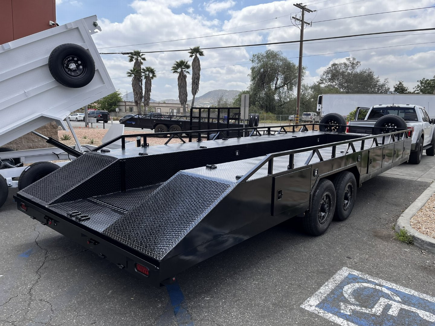 New 2026 FRACTAL 26' BOXED DECK BAJA TRAILER