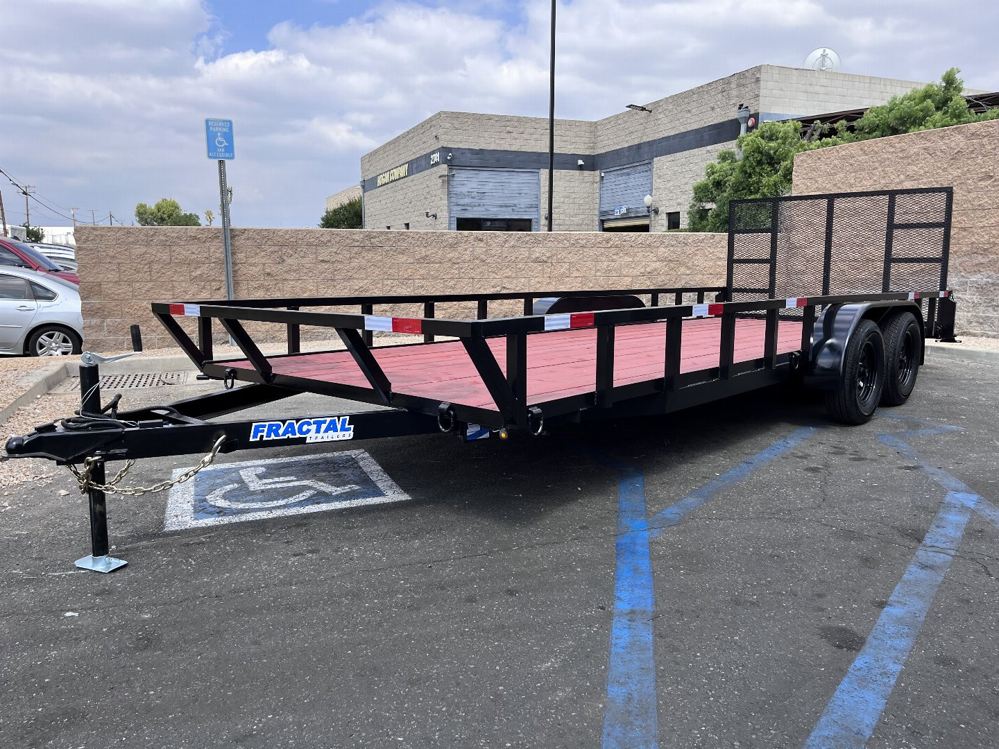 New 2025 Fractal "SXS" 20' UTILITY TRAILER