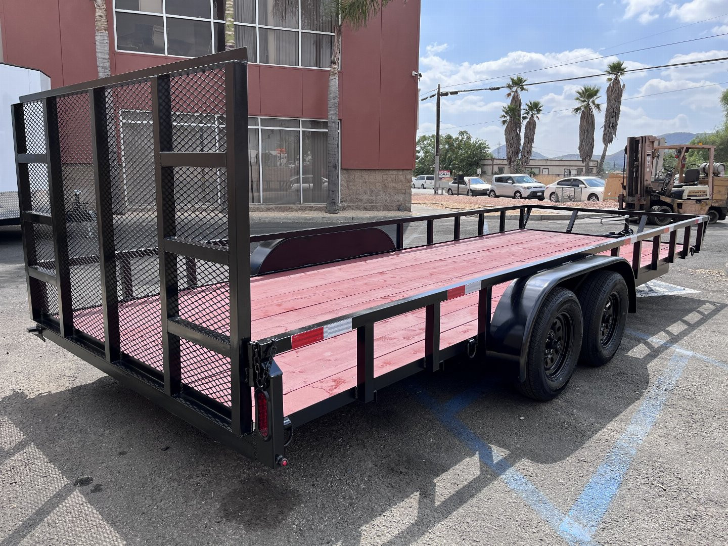 New 2025 Fractal "SXS" 20' UTILITY TRAILER