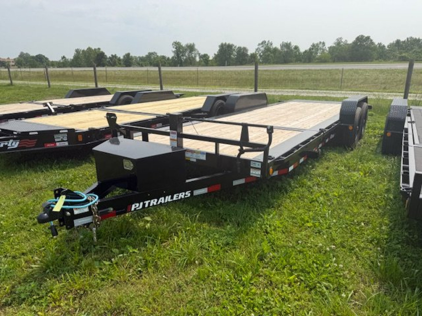 New 2025 PJ Trailers 16k TJ 20' Tilt Trailer (16' tilt +6' stationary) w/ toolbox