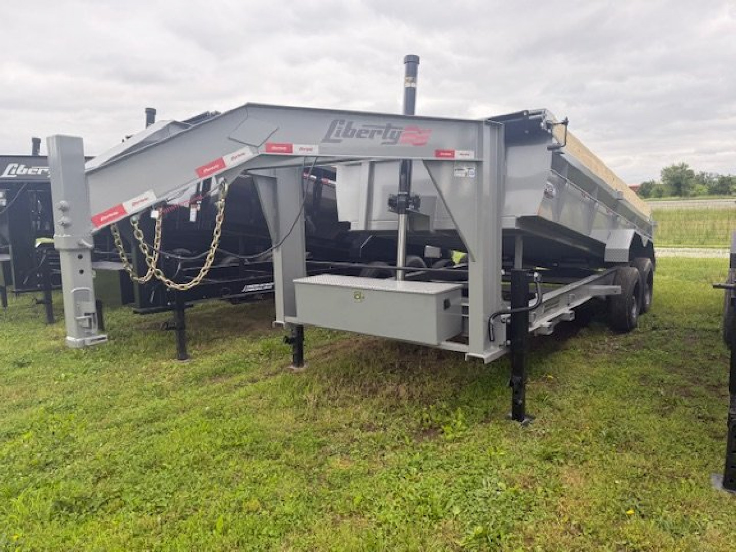 New 83"X16' LIBERTY 16K TELESCOPIC GOOSENECK Dump Trailer w/Tarp & Ramps