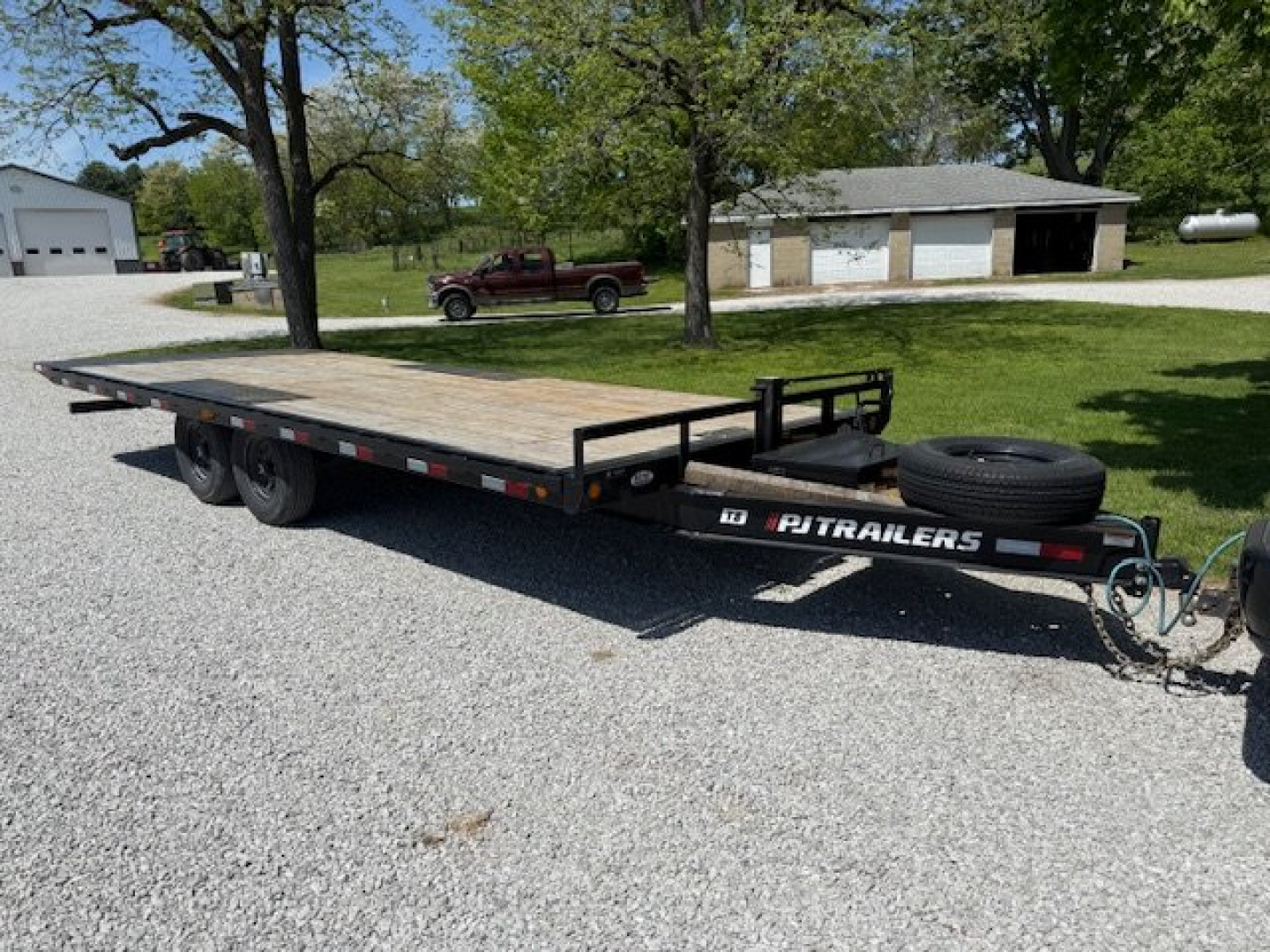 Used 2023 PJ Trailers T8 22' 14K DECKOVER Tilt Trailer Equipment Trailer