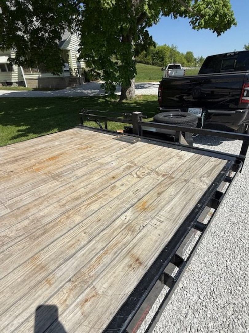 Used 2023 PJ Trailers T8 22' 14K DECKOVER Tilt Trailer Equipment Trailer