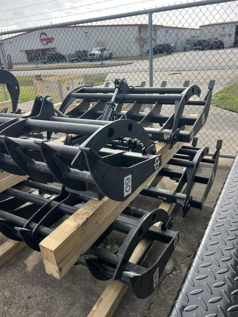 New 2025  Ironcraft 60" Grapples