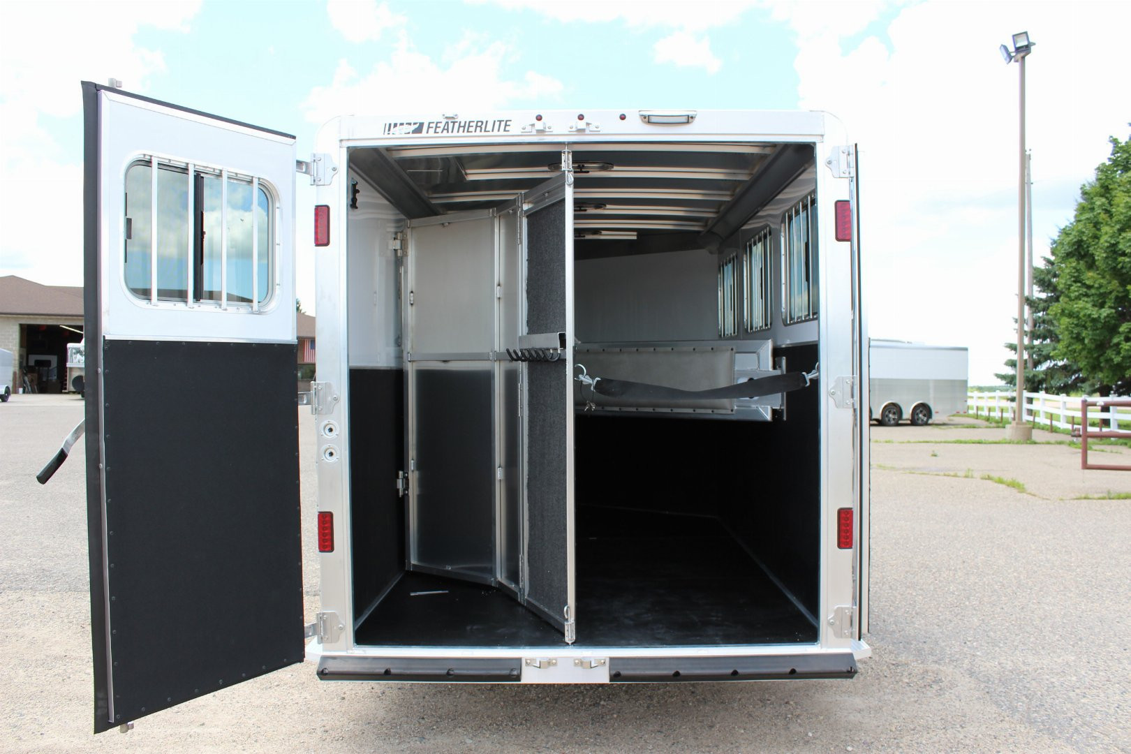 New 2025 Featherlite Trailers 3 Horse Trailer