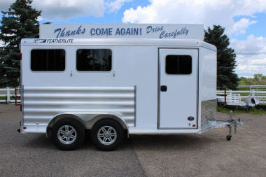 New 2025 Featherlite Trailers 9400 2 Horse BP Horse Trailer