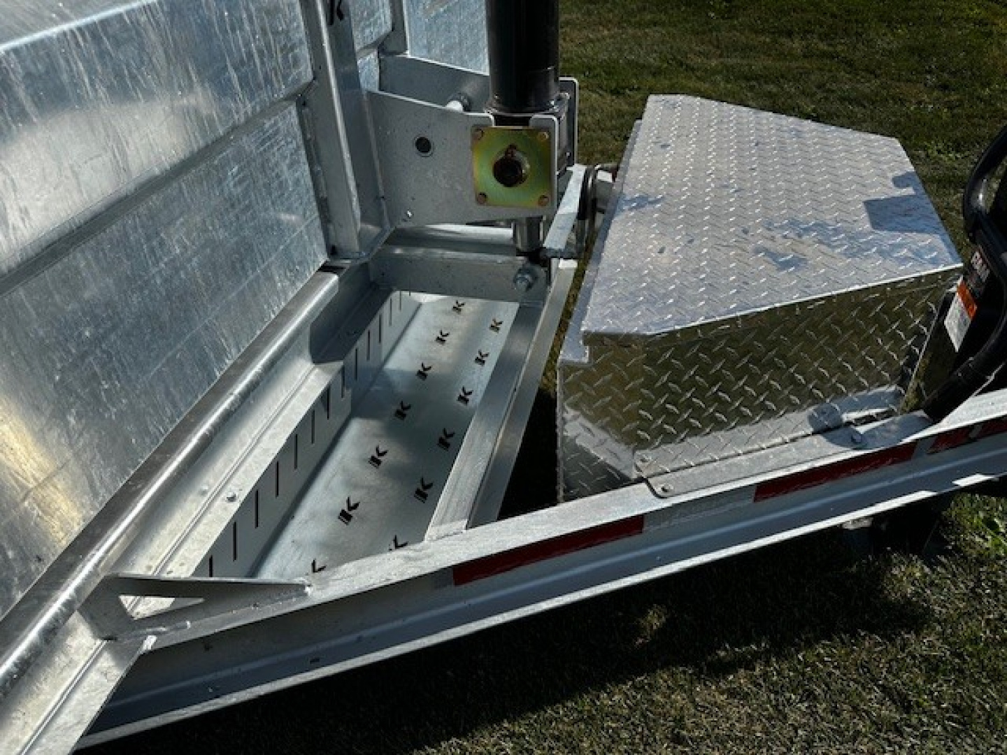 New 2026 K-Trail 7’x16’ 11 Ton HD Expert Dump Trailer – Galvanized, Canadian Made