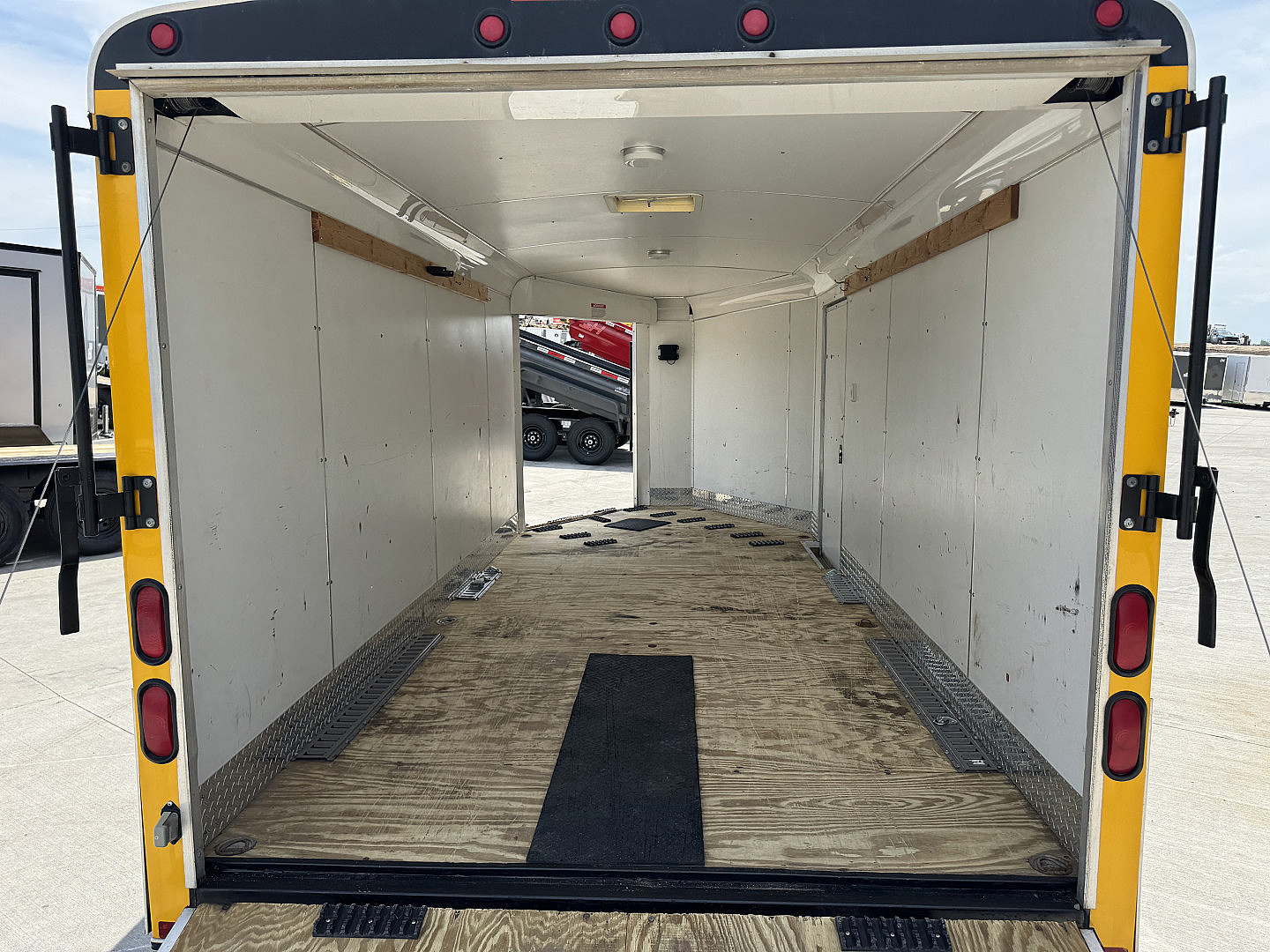 Used 2003 United 7x19 Drive Out Front Enclosed Rear Ramp Snowmobile Cargo Trailer