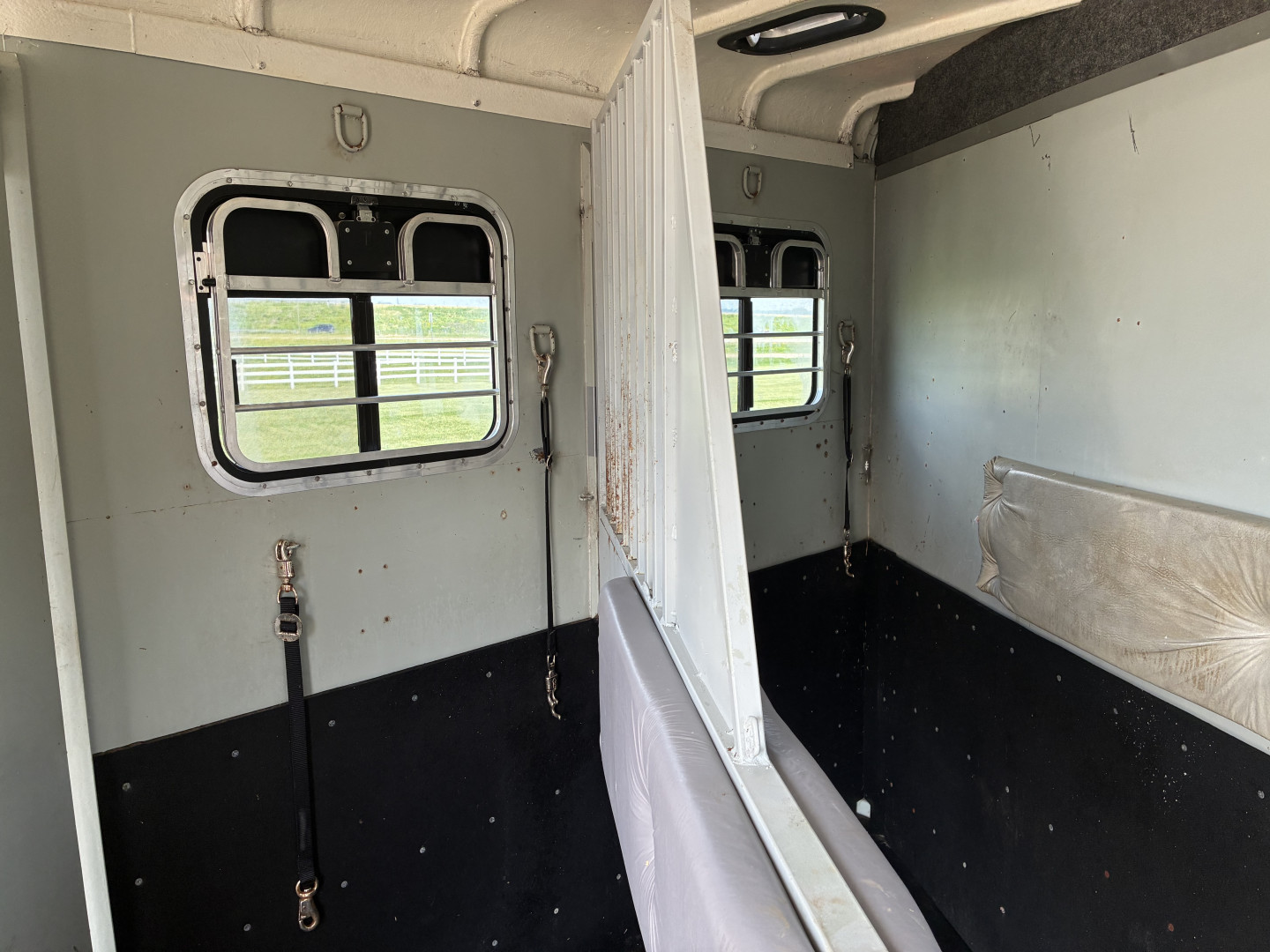 Used 1998 Trail-ET 2H Slant Load BP Horse Trailer