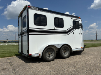 Used 1998 Trail-ET 2H Slant Load BP Horse Trailer