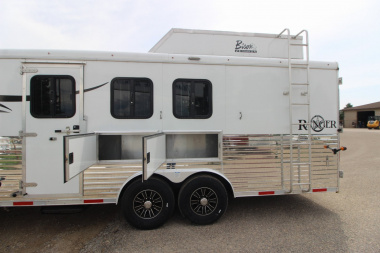 Used 2017 Bison Trailers 3 Horse LQ Trailer